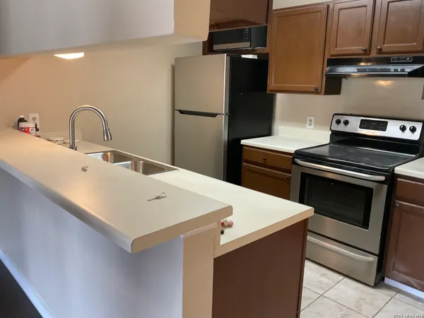 $123,000 | 5322 Medical Drive, Unit E205, San Antonio, TX 78240
