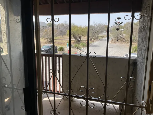 $123,000 | 5322 Medical Drive, Unit E205, San Antonio, TX 78240
