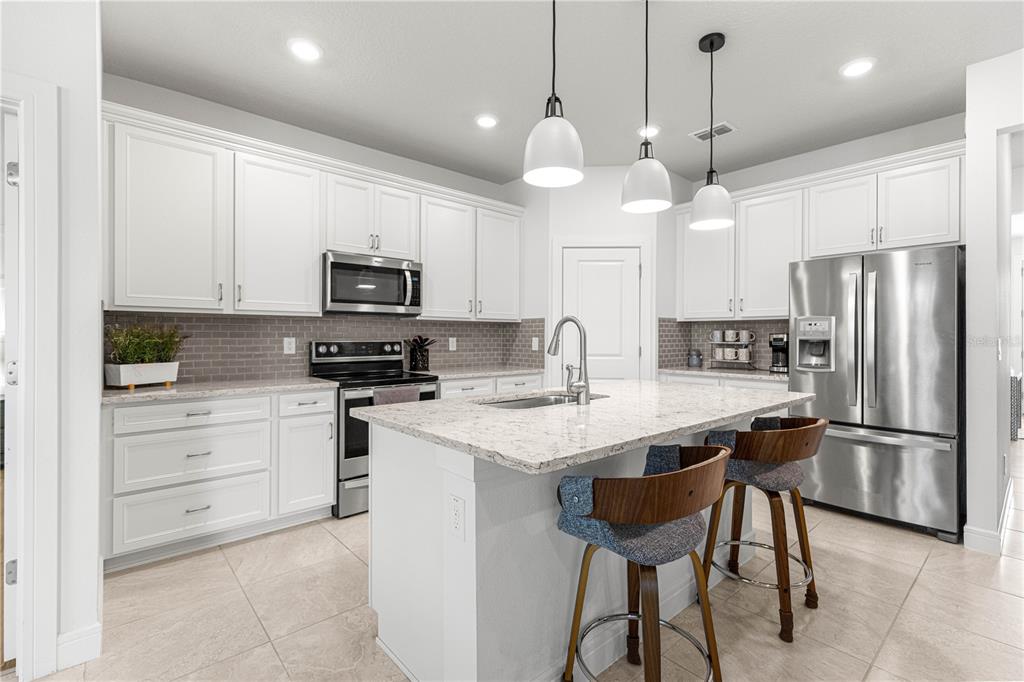 9295 Southwest 60th Ln Road Ocala, FL 34481 - Photo 11 of 41