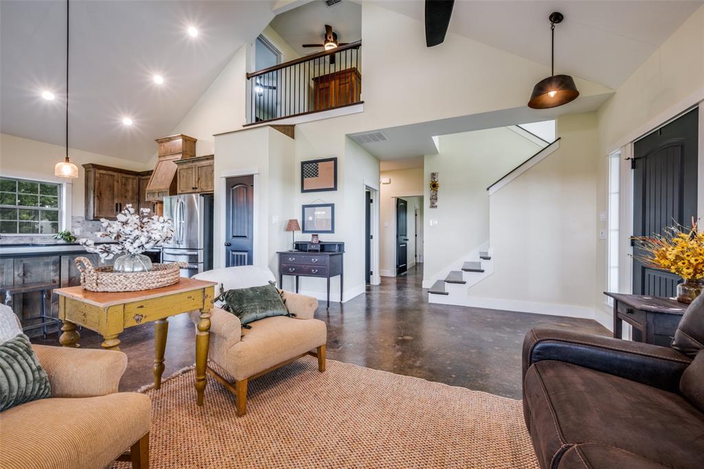 1458 Jim Harry Loop Sunset, TX 76270 - Photo 12 of 40