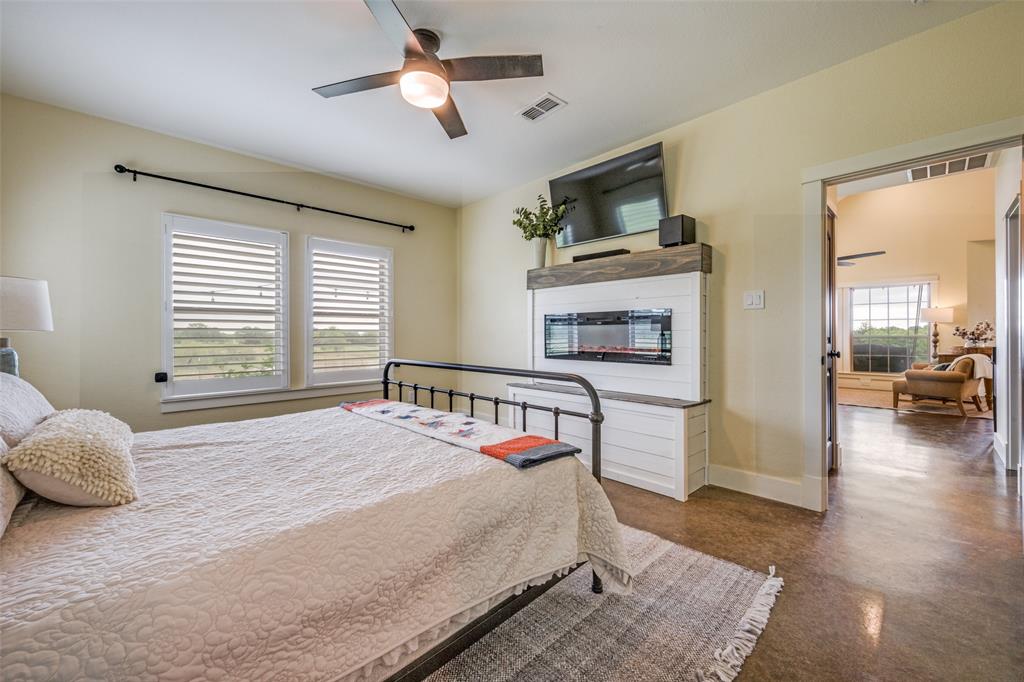 1458 Jim Harry Loop Sunset, TX 76270 - Photo 21 of 40