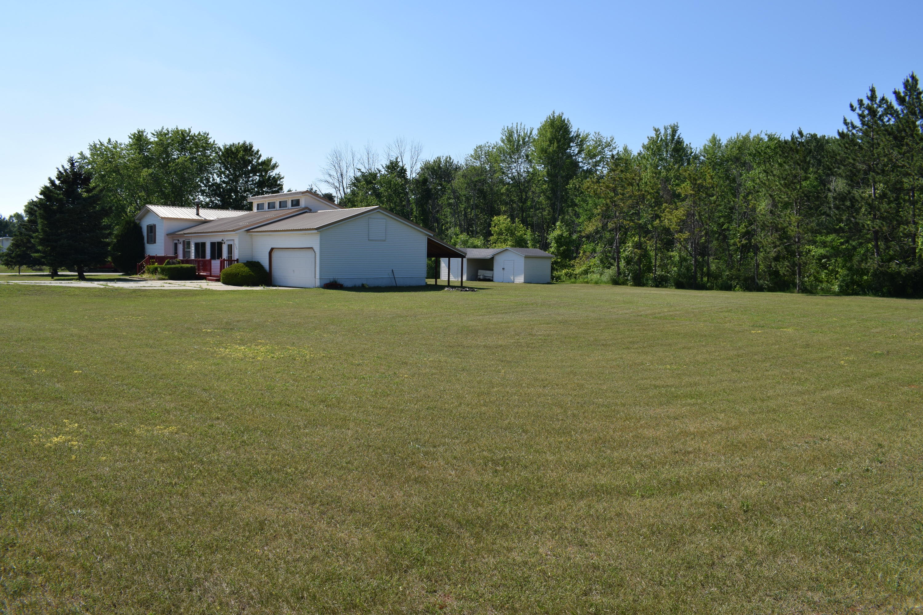 3940 Monaghan Point Road Alpena, MI 49707 - Photo 2 of 32 Gallery Image 2