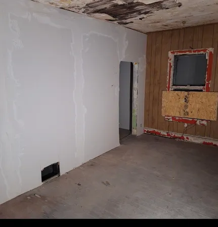 $55,000 | 1295 West 16th Avenue, Gary, IN 46407