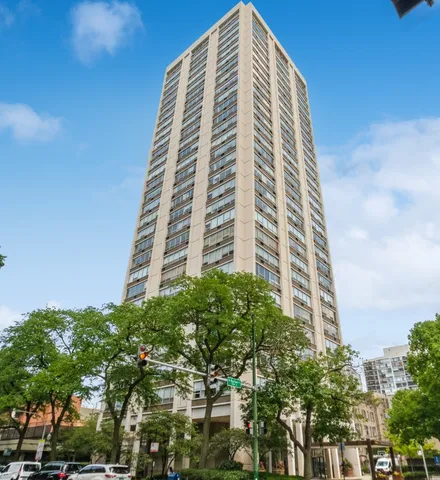 $249,900 | 70 West Burton Place, Unit 2001F, Chicago, IL 60610
