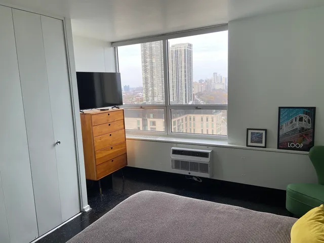 $249,900 | 70 West Burton Place, Unit 2001F, Chicago, IL 60610