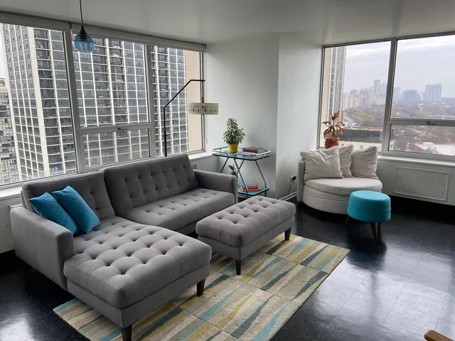 $249,900 | 70 West Burton Place, Unit 2001F, Chicago, IL 60610