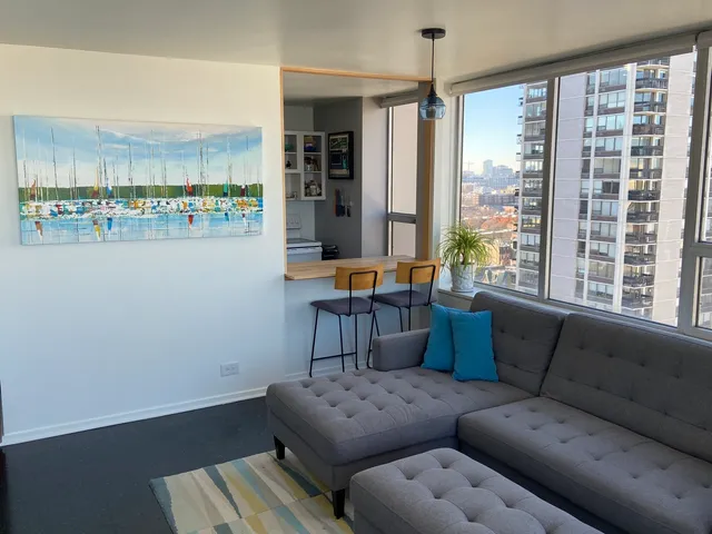 $249,900 | 70 West Burton Place, Unit 2001F, Chicago, IL 60610