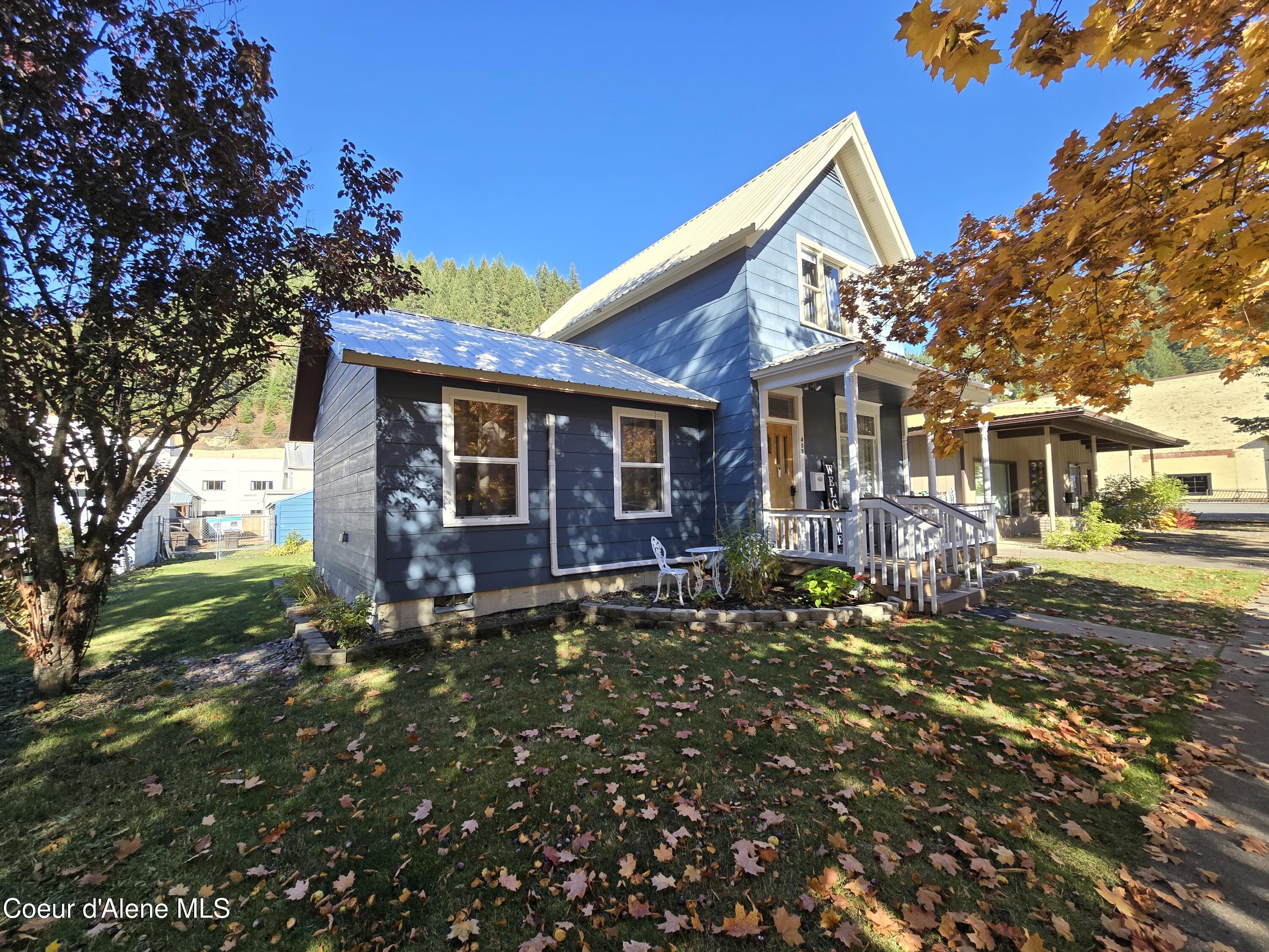 409 Pine Street Wallace, ID 83873 - Photo 2 of 15 1000010021