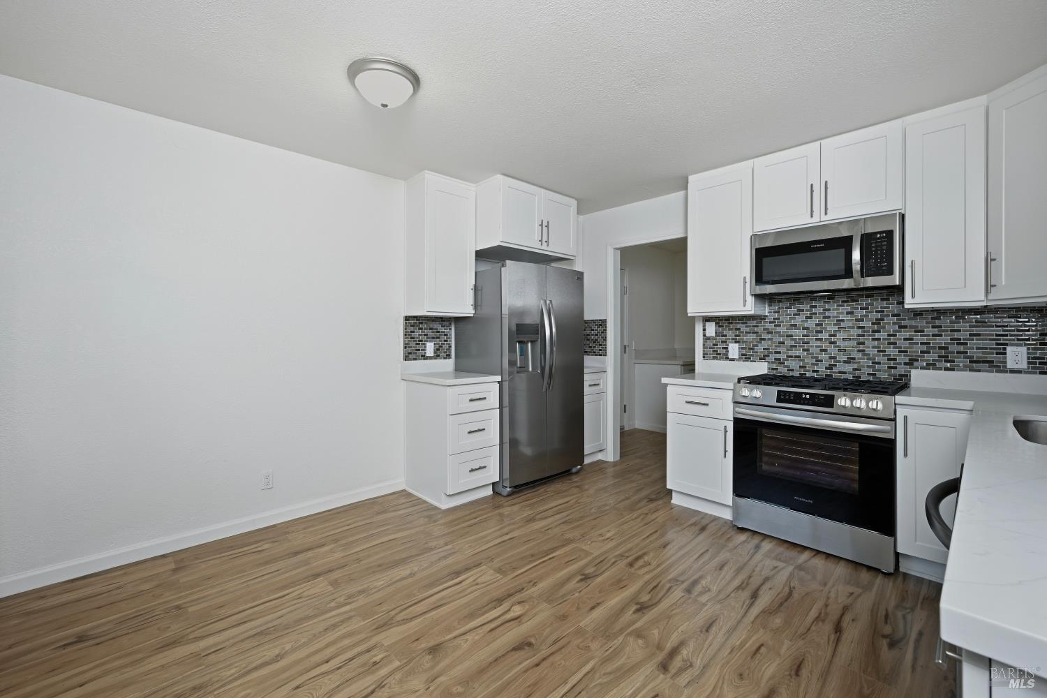 342 College Avenue Santa Rosa, CA 95401 - Photo 5 of 24