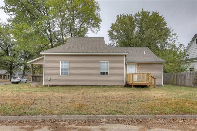 $115,000 | 1302 North Grand Street, Pittsburg, KS 66762