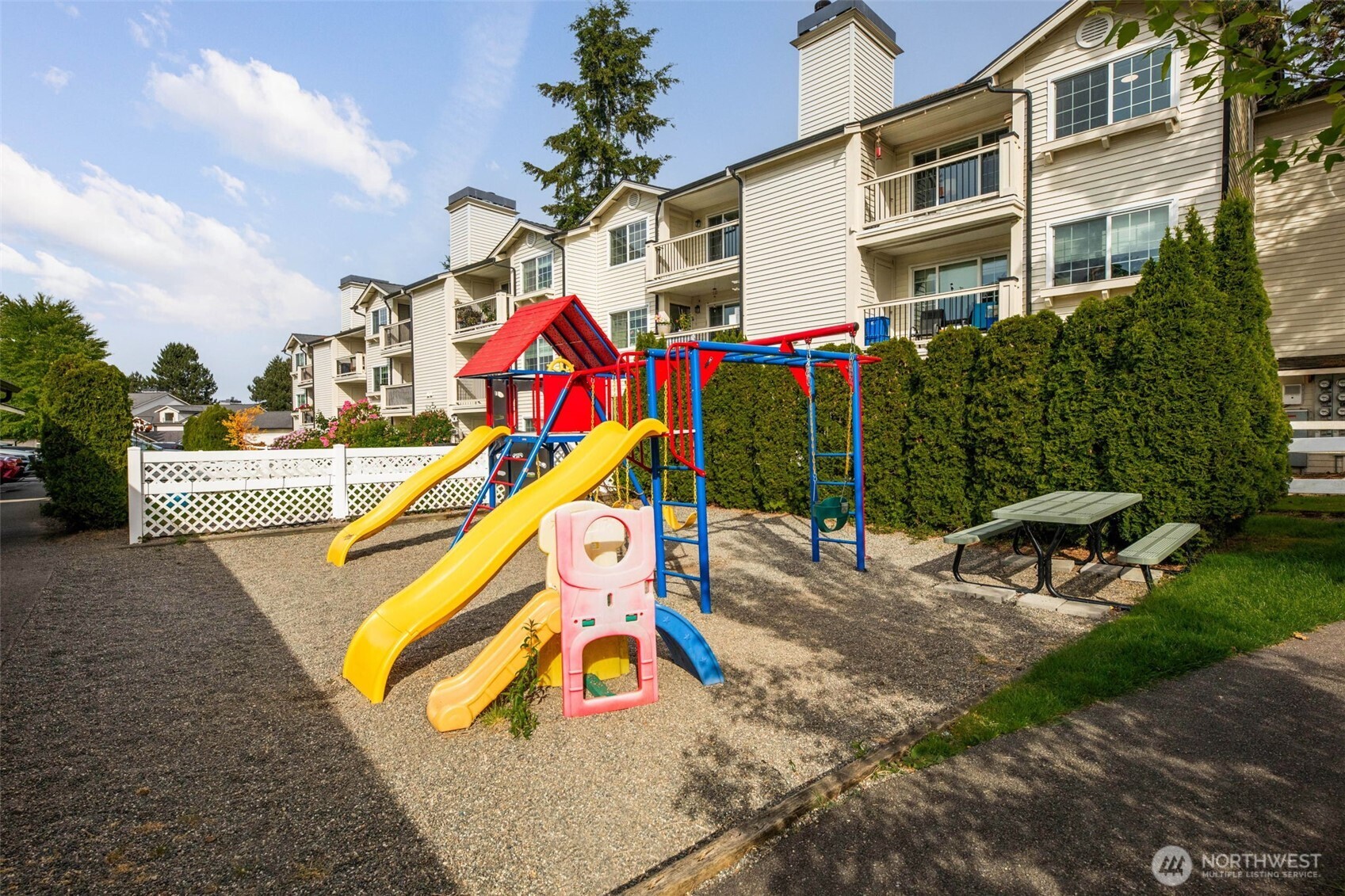12404 East Gibson Road, Unit H301 Everett, WA 98204 - Photo 14 of 32