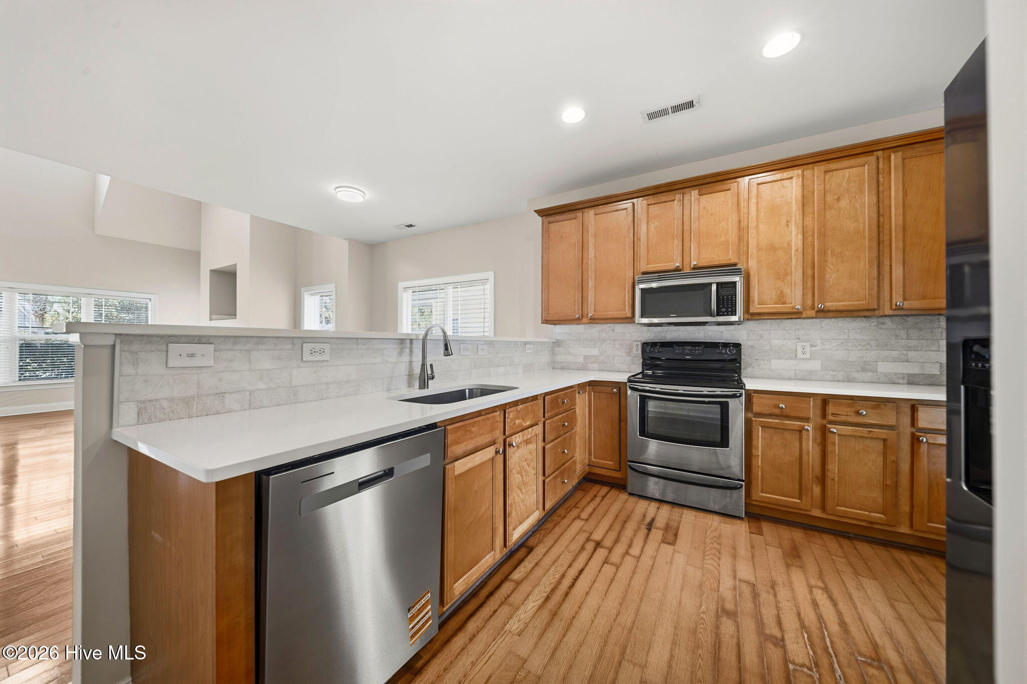 102 Phoebee Court Hampstead, NC 28443 - Photo 25 of 55 25-web-or-mls-GI - 102 Phoebe Ct - Listi