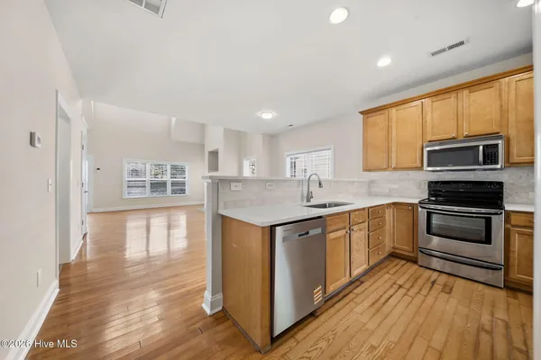 $310,000 | 102 Phoebee Court, Hampstead, NC 28443