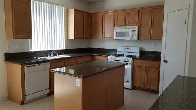 $2,980 | 37239 Winged Foot Road, Beaumont, CA 92223