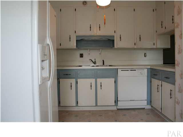 5955 Keystone Road Pensacola, FL 32504 - Photo 9 of 19 Plenty of cabinets