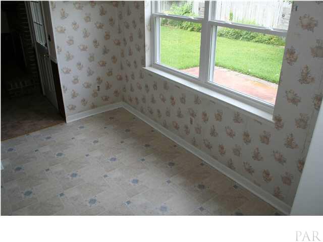 5955 Keystone Road Pensacola, FL 32504 - Photo 10 of 19 Breakfast nook by window