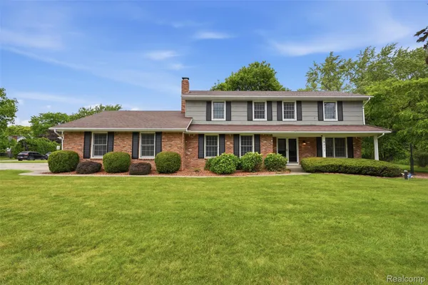 $475,000 | 9277 Burning Tree Drive, Grand Blanc, MI 48439