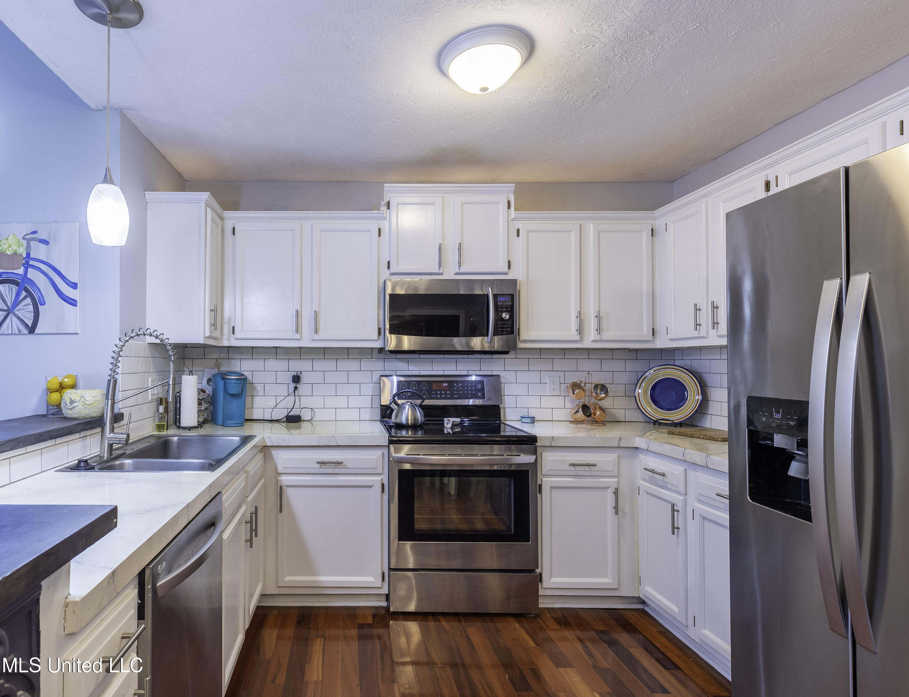 205 Kings Ridge Cove Brandon, MS 39042 - Photo 4 of 11 Kitchen