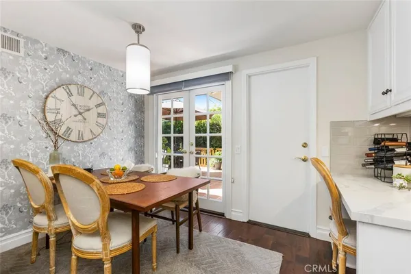 $2,985,000 | 30 Jetty Drive, Corona del Mar, CA 92625