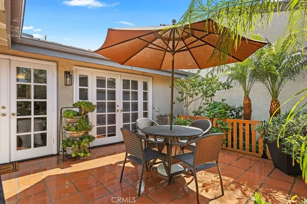 $2,985,000 | 30 Jetty Drive, Corona del Mar, CA 92625