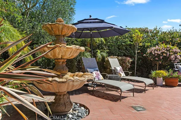 $2,985,000 | 30 Jetty Drive, Corona del Mar, CA 92625