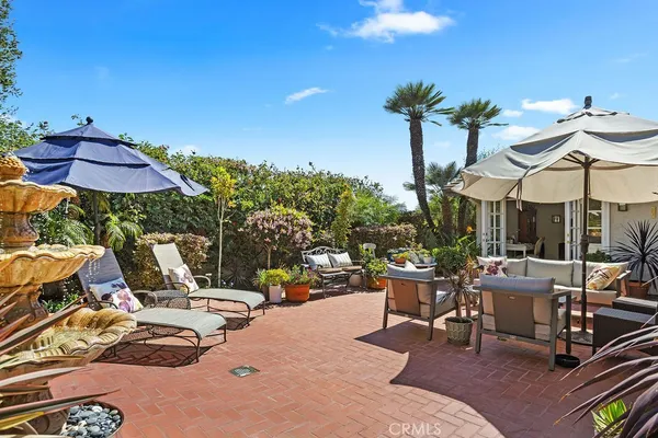 $2,985,000 | 30 Jetty Drive, Corona del Mar, CA 92625