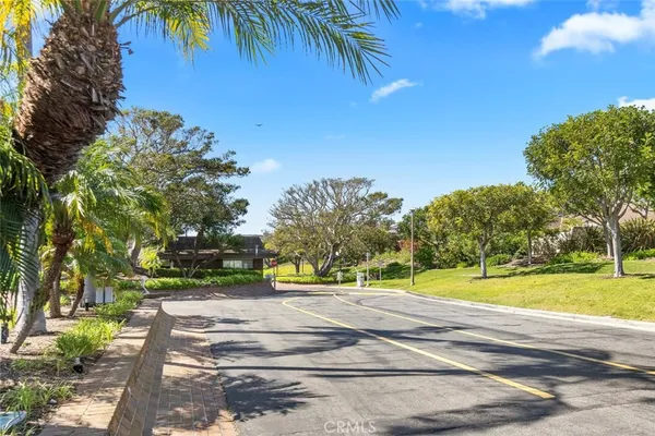 $2,985,000 | 30 Jetty Drive, Corona del Mar, CA 92625
