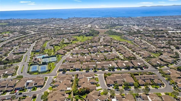$2,985,000 | 30 Jetty Drive, Corona del Mar, CA 92625