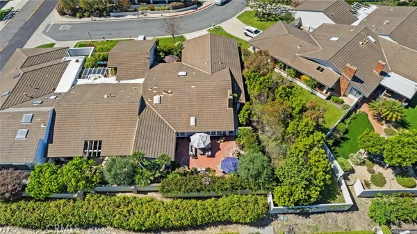 $2,985,000 | 30 Jetty Drive, Corona del Mar, CA 92625