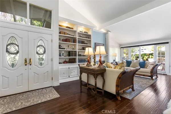 $2,985,000 | 30 Jetty Drive, Corona del Mar, CA 92625