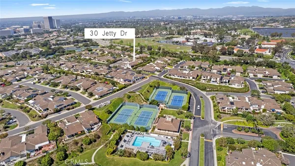 $2,985,000 | 30 Jetty Drive, Corona del Mar, CA 92625