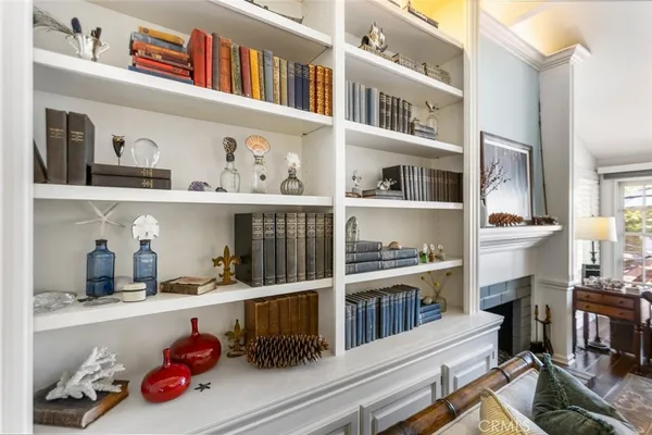 $2,985,000 | 30 Jetty Drive, Corona del Mar, CA 92625