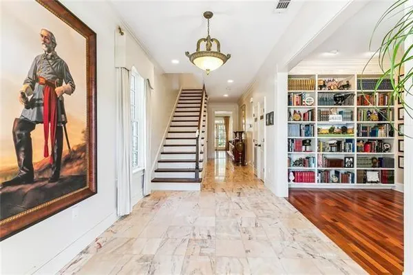 $519,000 | 4 Muirfield Place, New Orleans, LA 70131