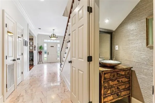 $519,000 | 4 Muirfield Place, New Orleans, LA 70131