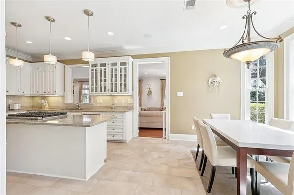 $519,000 | 4 Muirfield Place, New Orleans, LA 70131