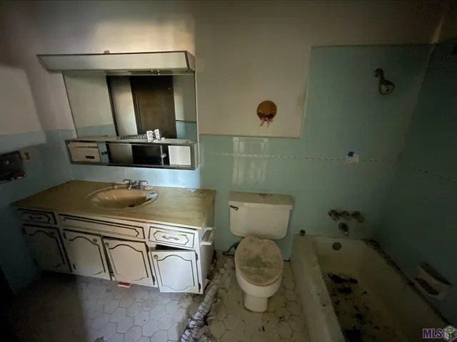 $130,000 | 1019 East Palmview Street, Gonzales, LA 70737