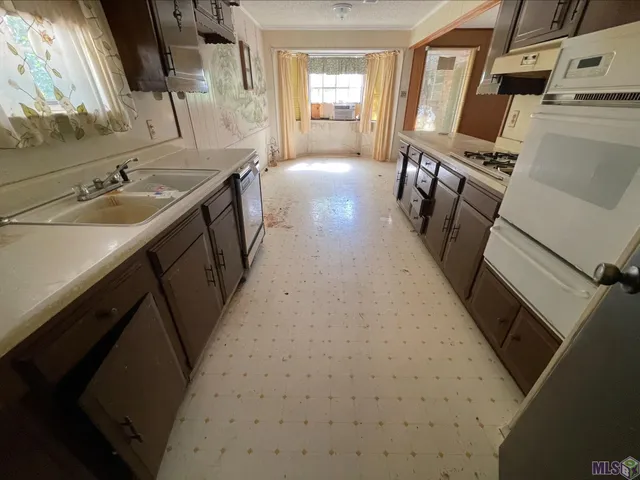 $130,000 | 1019 East Palmview Street, Gonzales, LA 70737