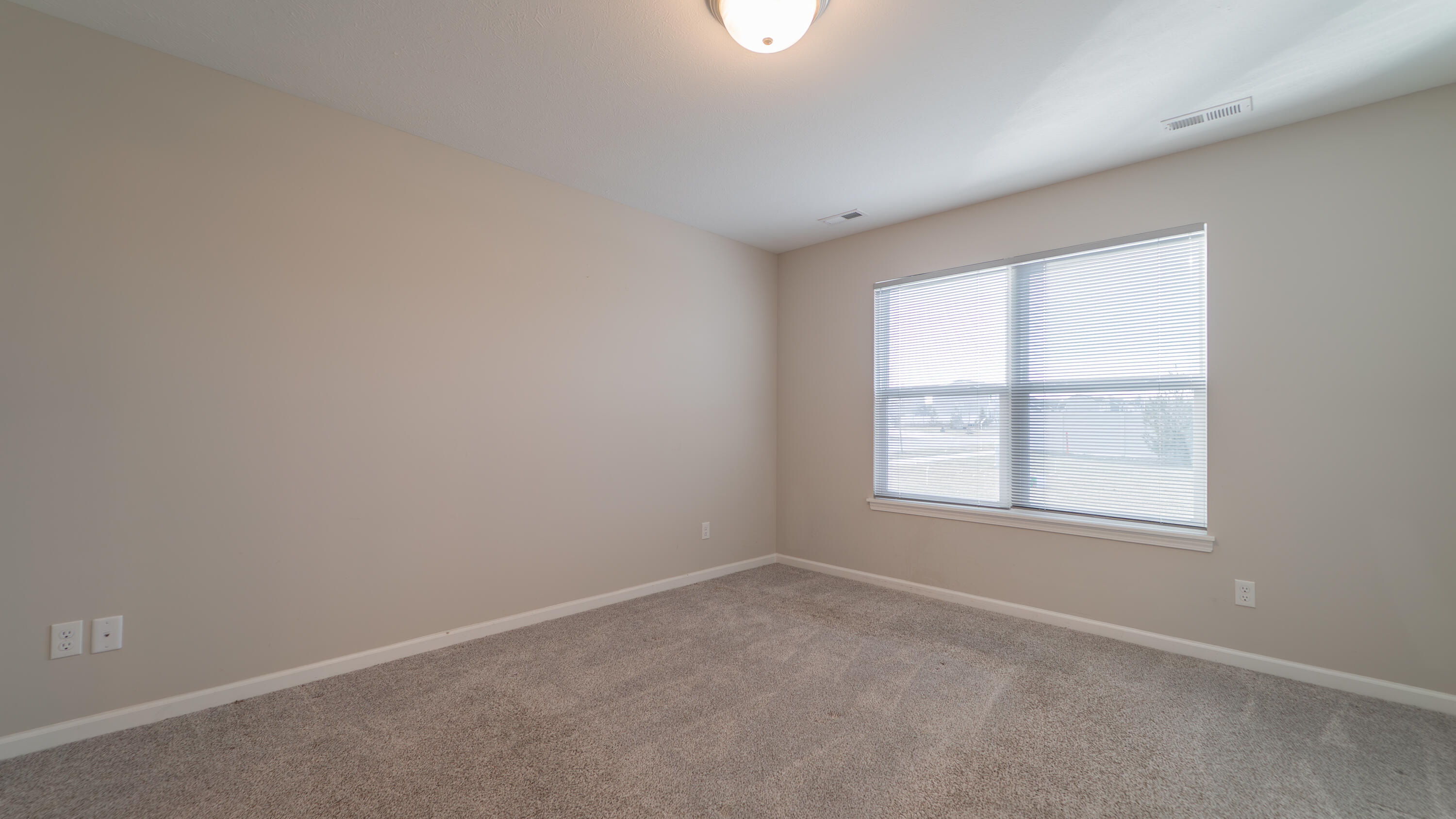 11792 Rhode Island Street Crown Point, IN 46307 - Photo 22 of 30 an empty room with a window