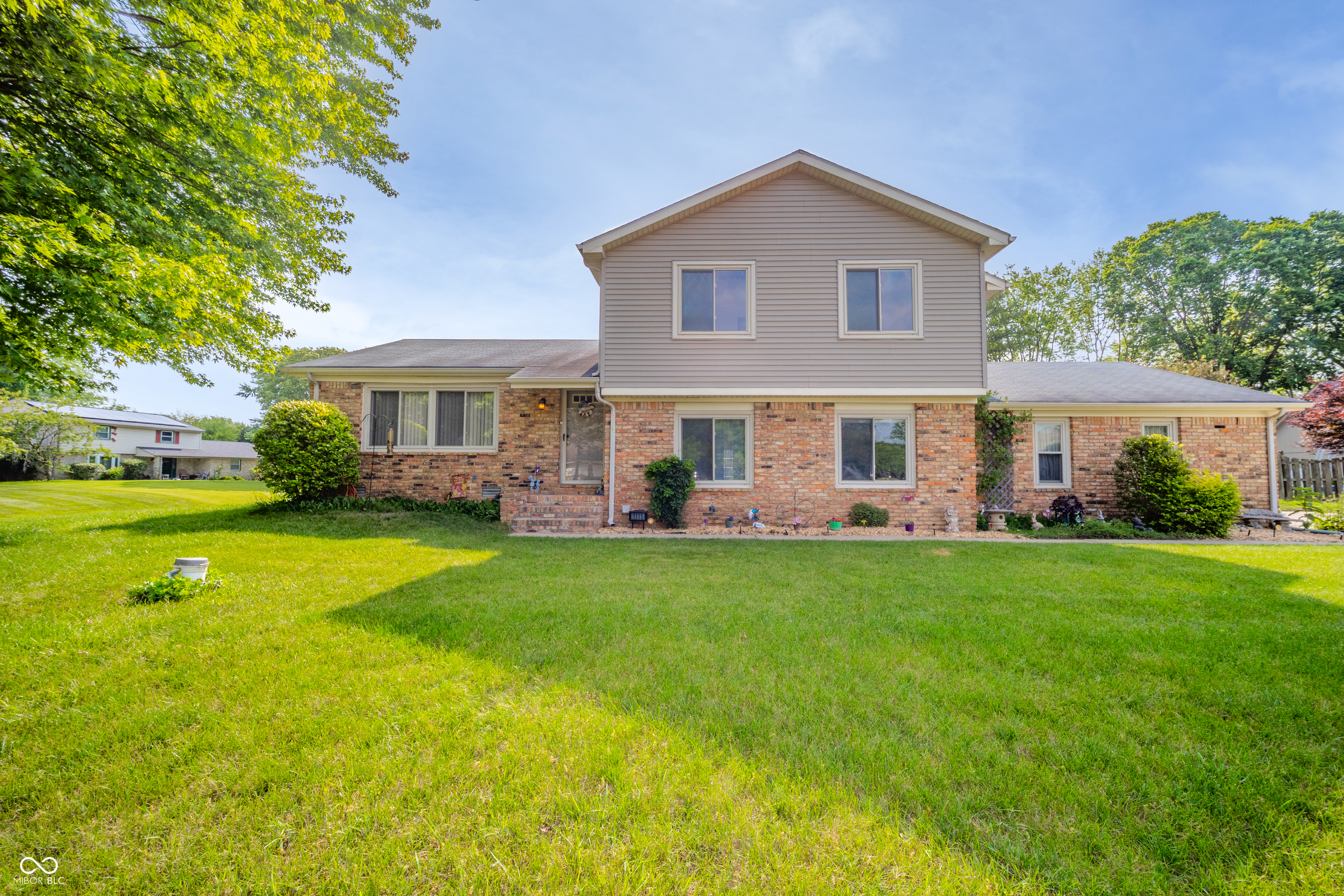 1111 Pendle Hill Avenue Pendleton, IN 46064 - Photo 3 of 19