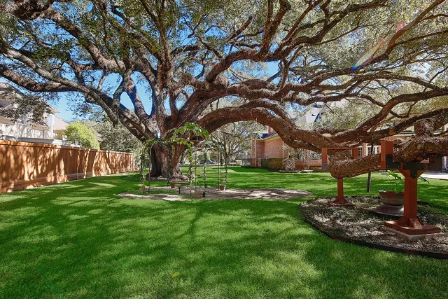 $5,595,000 | 2 Wexford Court, Houston, TX 77024