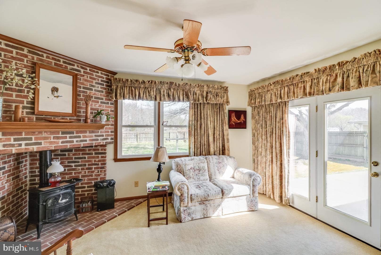 6498 West Denneys Road Dover, DE 19901 - Photo 11 of 30 Den