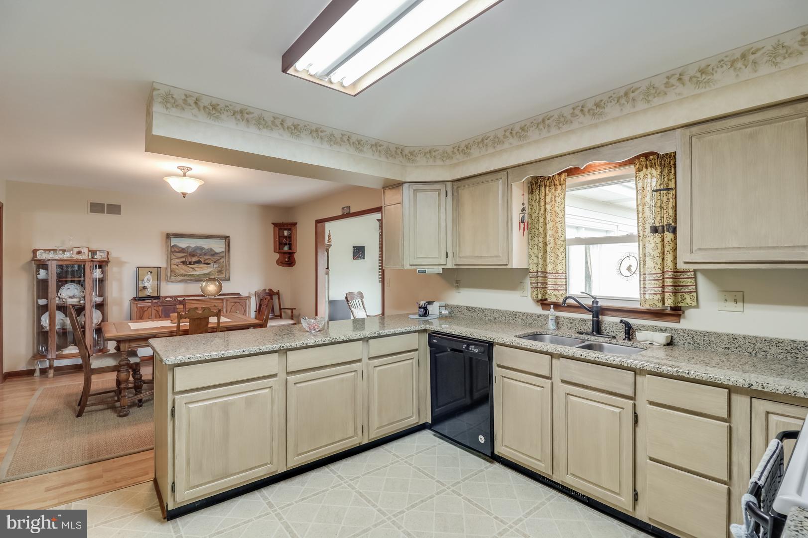6498 West Denneys Road Dover, DE 19901 - Photo 13 of 30 Kitchen