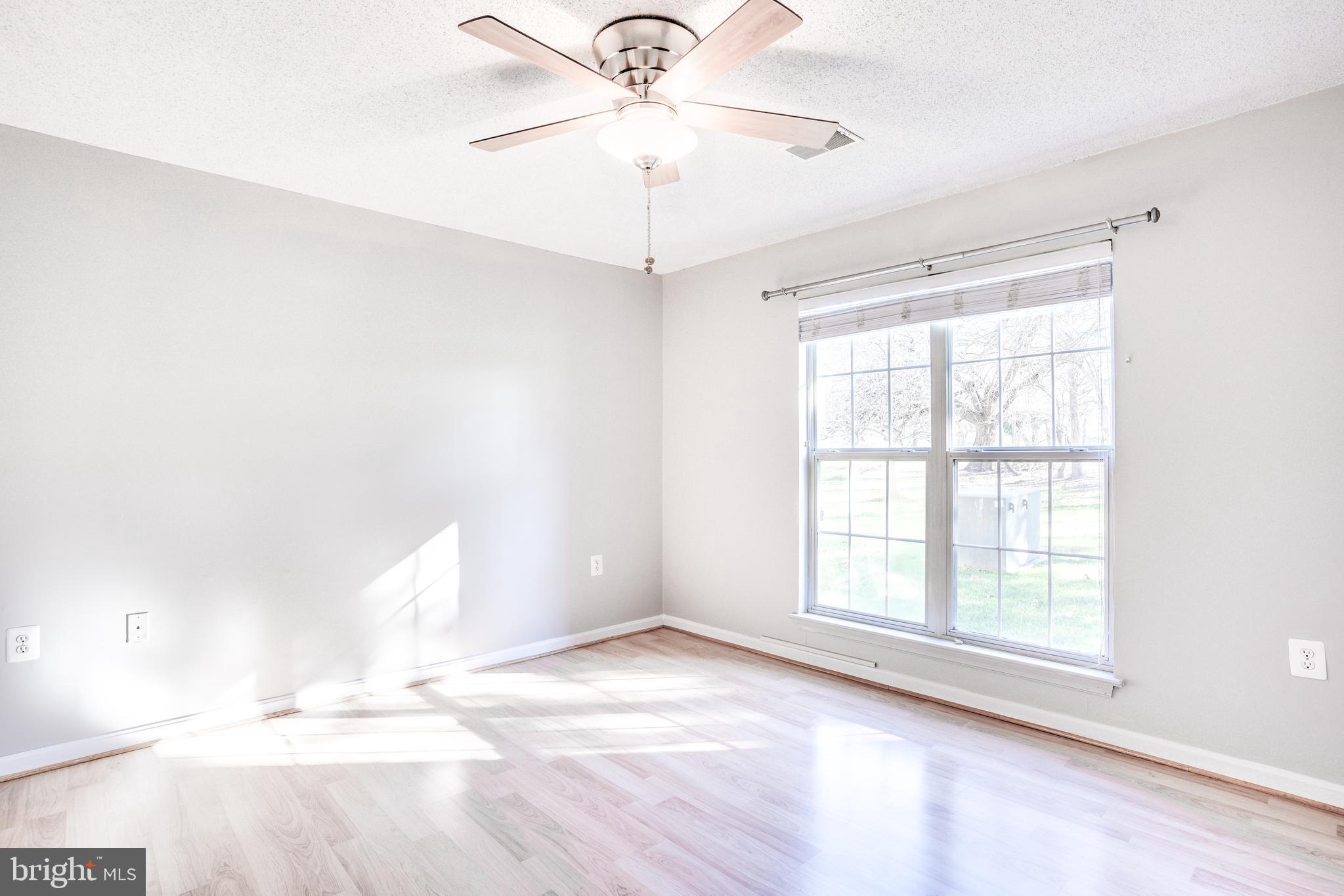 21014 Timber Ridge Terrace, Unit 103 Ashburn, VA 20147 - Photo 17 of 33 Gallery Image 17
