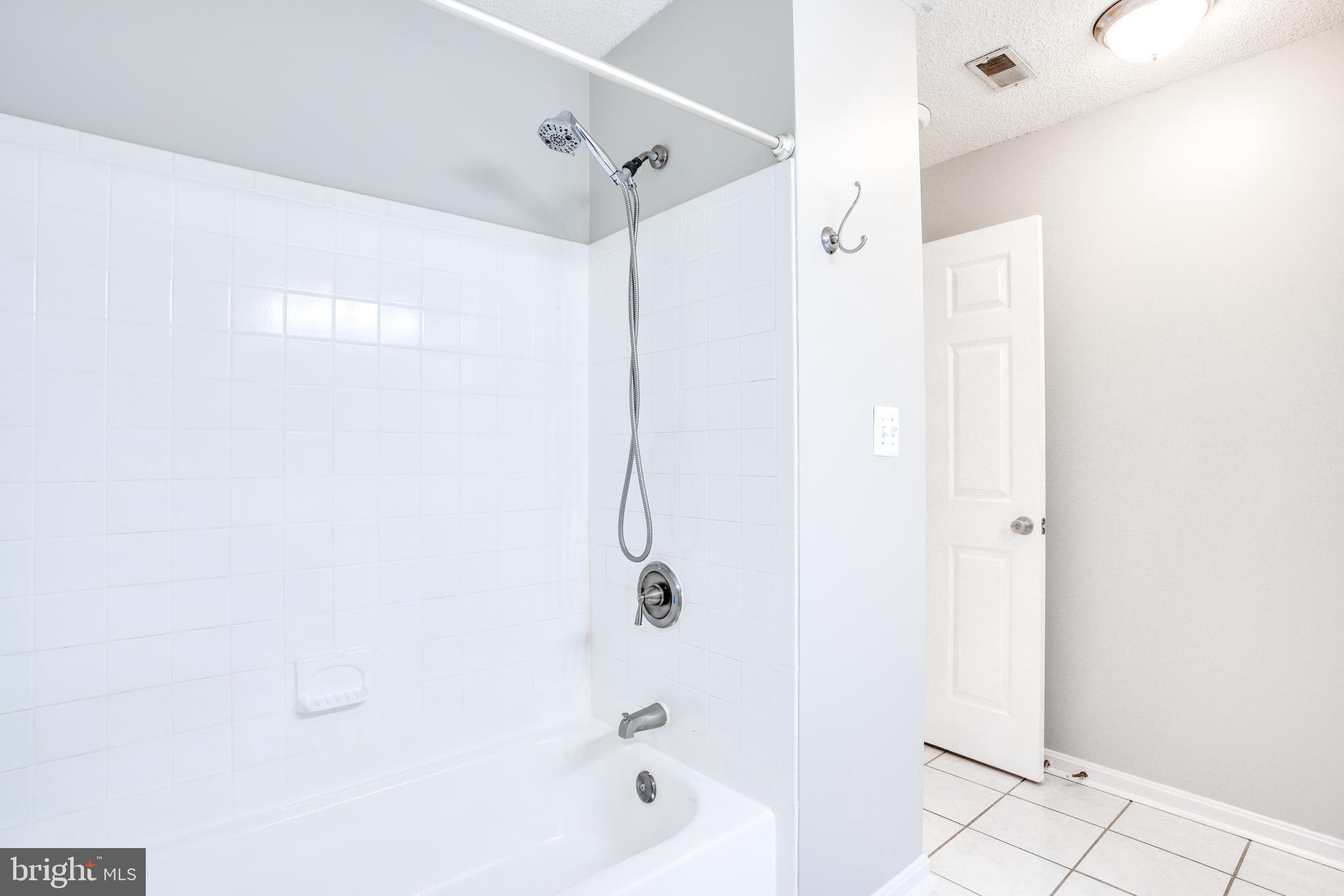 21014 Timber Ridge Terrace, Unit 103 Ashburn, VA 20147 - Photo 21 of 33 Gallery Image 21