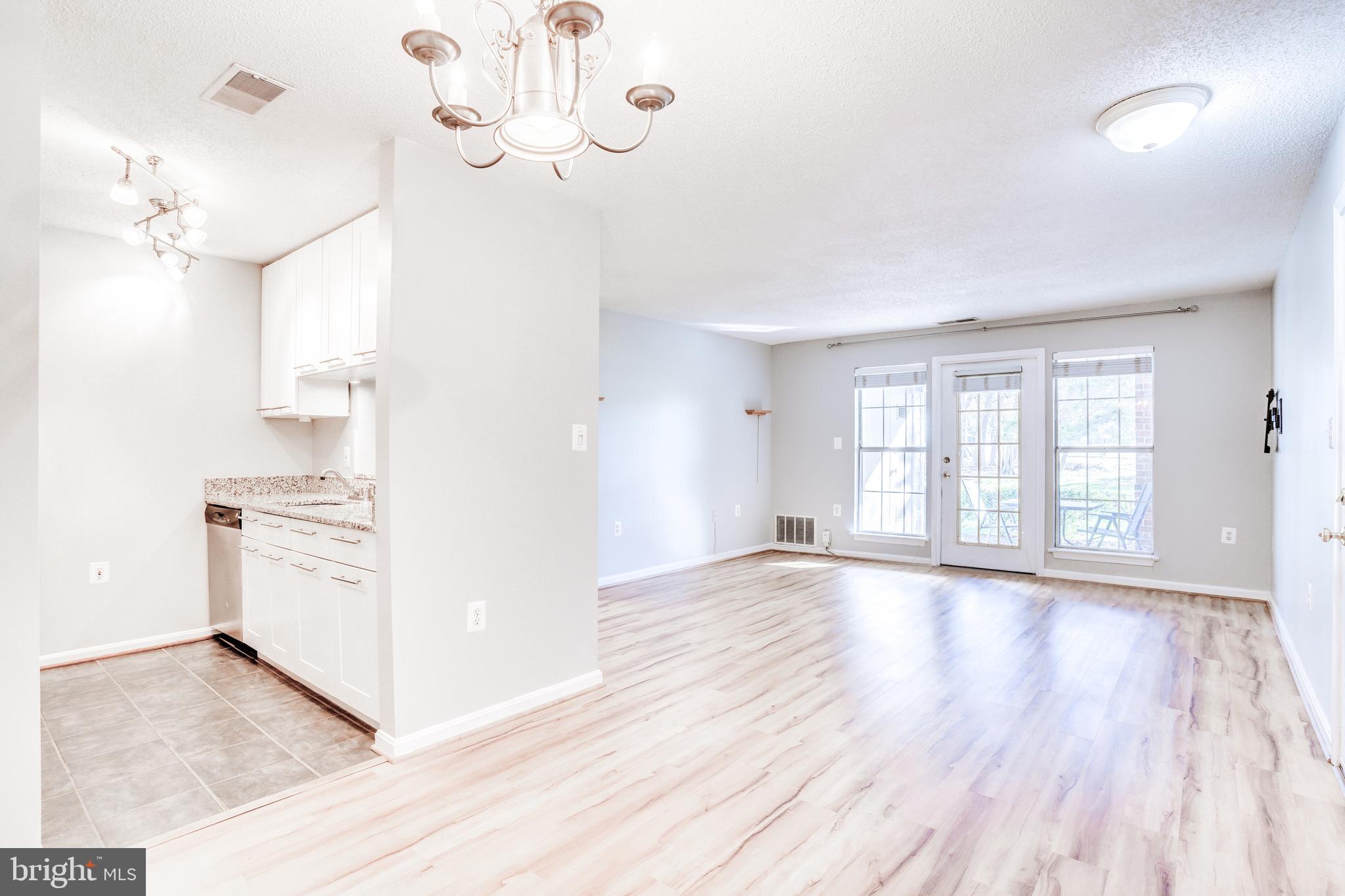 21014 Timber Ridge Terrace, Unit 103 Ashburn, VA 20147 - Photo 4 of 33 Gallery Image 4