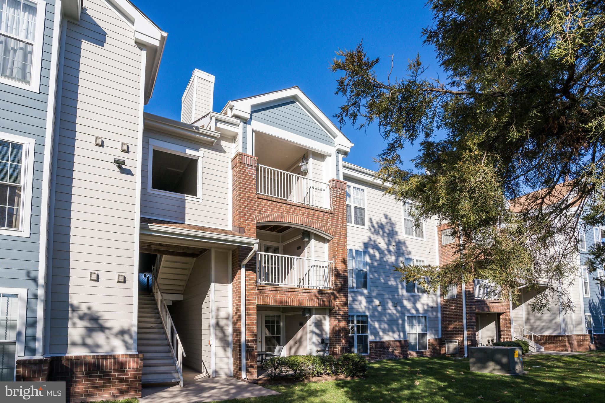 21014 Timber Ridge Terrace, Unit 103 Ashburn, VA 20147 - Photo 31 of 33 Gallery Image 31