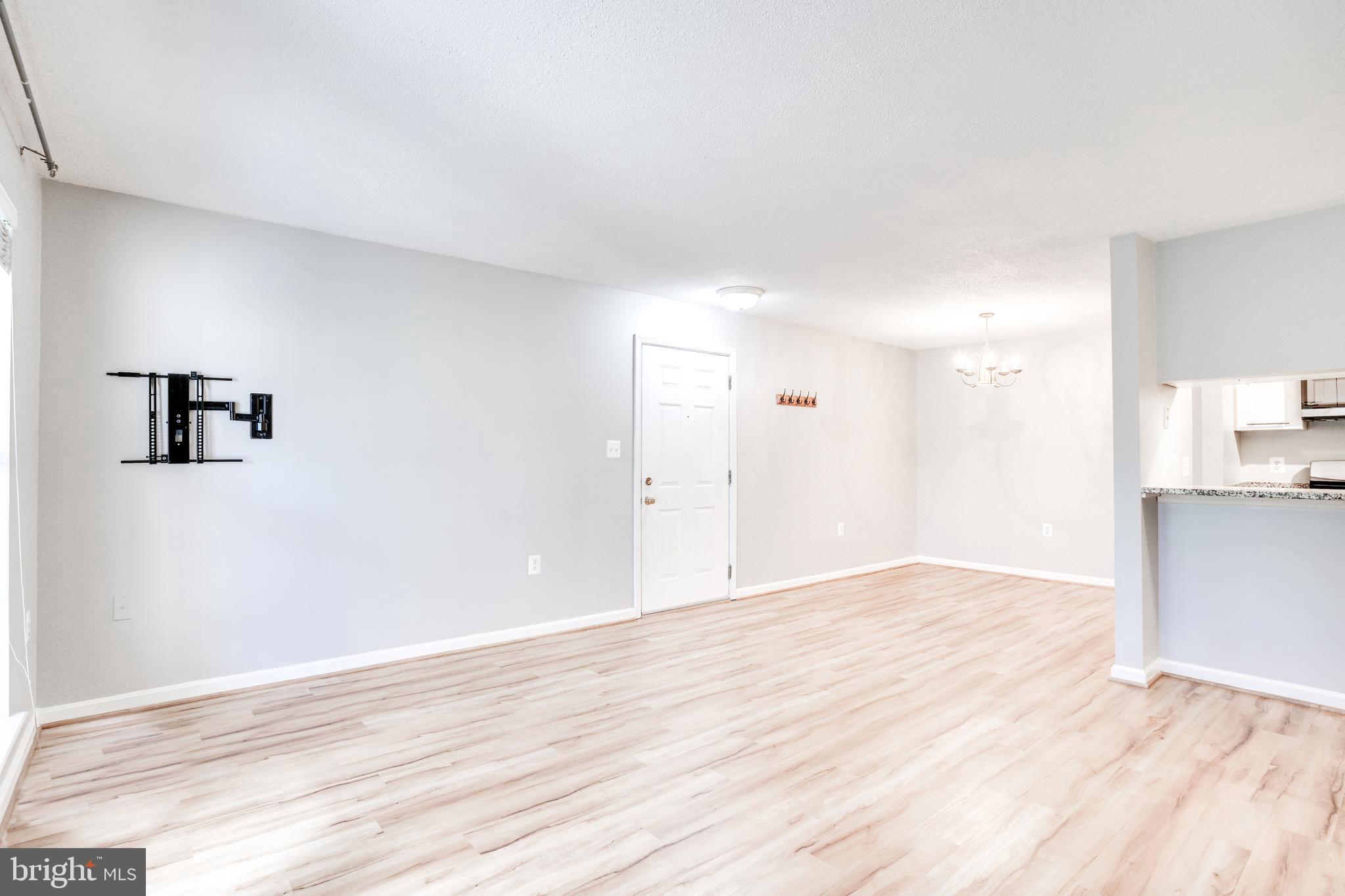 21014 Timber Ridge Terrace, Unit 103 Ashburn, VA 20147 - Photo 8 of 33 Gallery Image 8