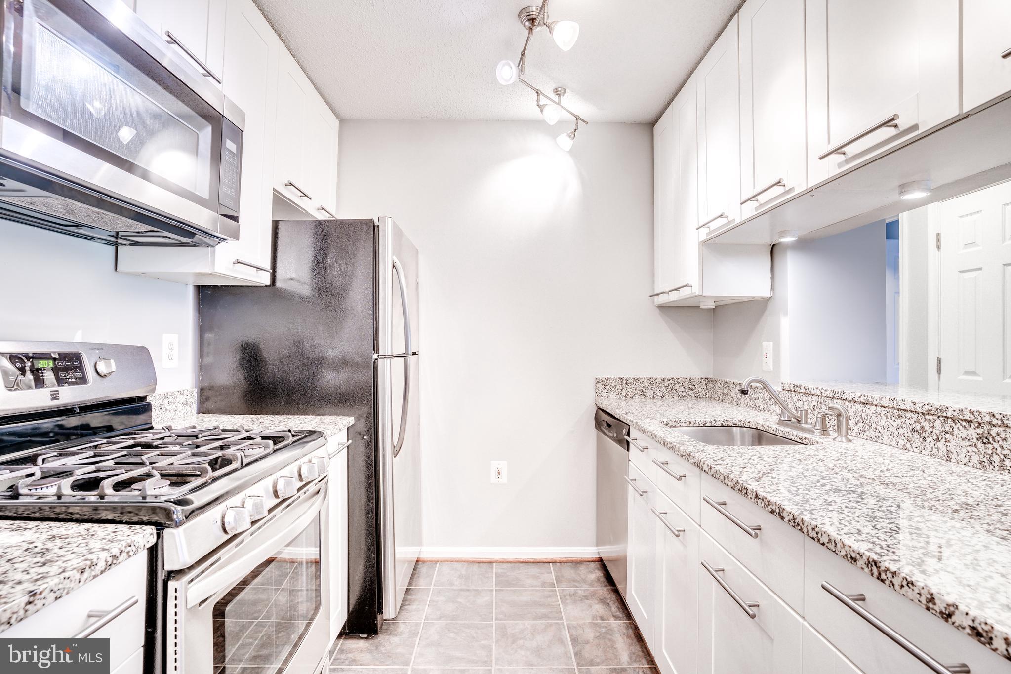 21014 Timber Ridge Terrace, Unit 103 Ashburn, VA 20147 - Photo 10 of 33 Gallery Image 10