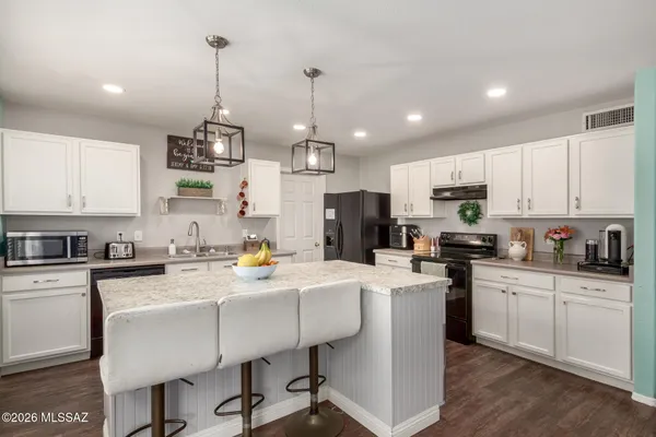 $389,000 | 8449 East Hodgman Place, Tucson, AZ 85747