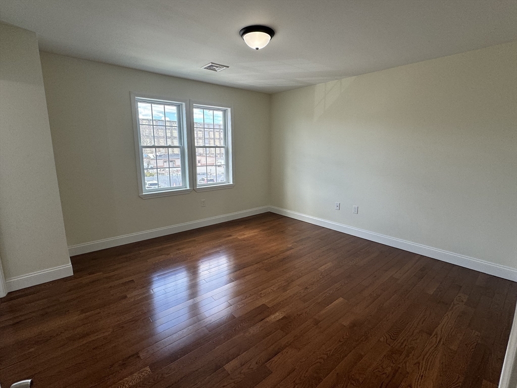 6 North Rocliffe Street Fall River, MA 02723 - Photo 12 of 21